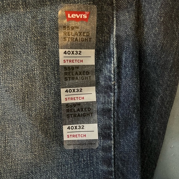 Levi's 559 Relaxed Straight Jeans in Dark Blue - Picture 4 of 4